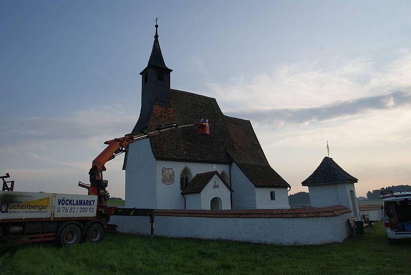 Datei:Kirche dach012.jpg