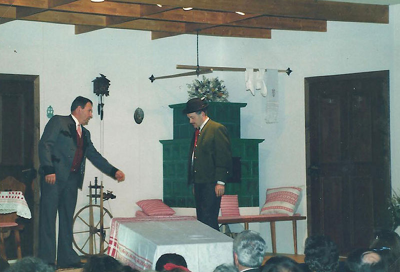 Datei:NußdTheater1990.jpg