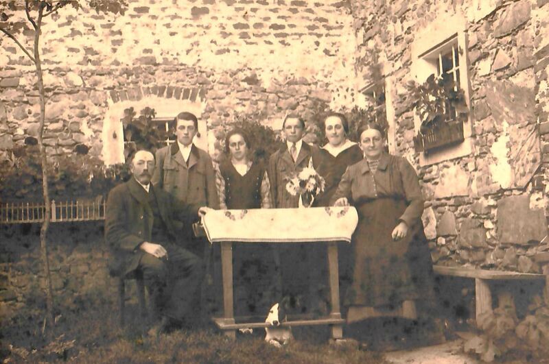 Datei:Fachter-Hainbach 2.v.li-Fachter Sepp.jpg