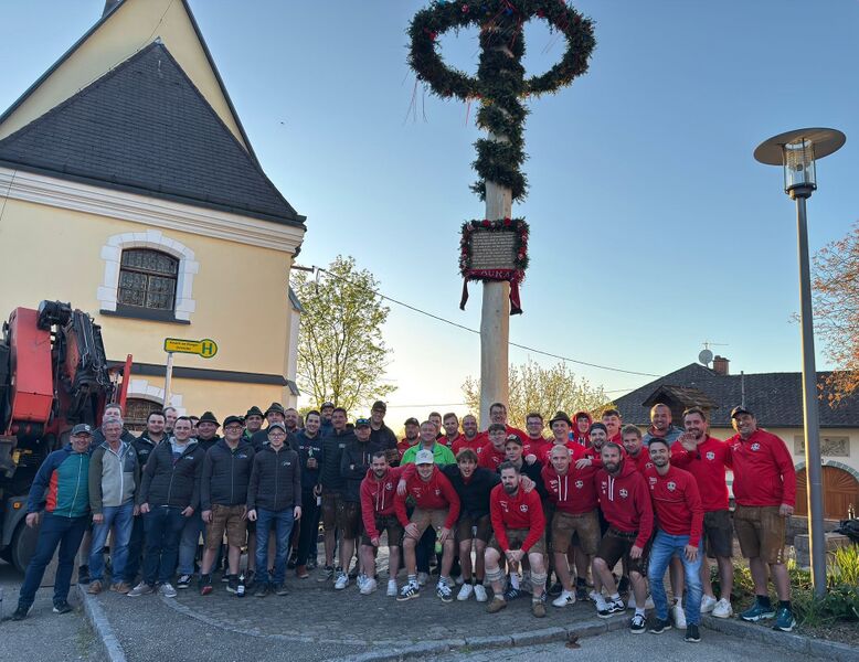 Datei:Maibaum-2026.jpg